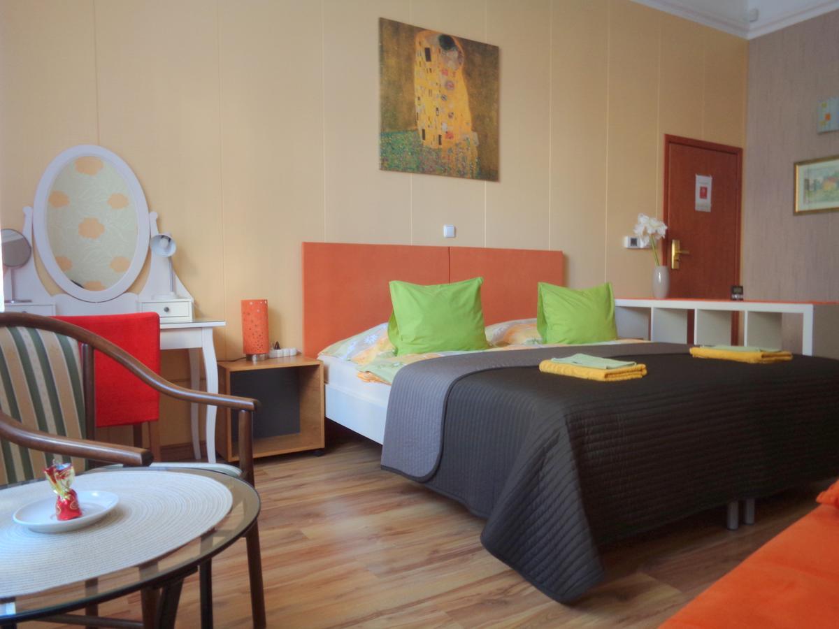 Budapest Guestrooms מראה חיצוני תמונה